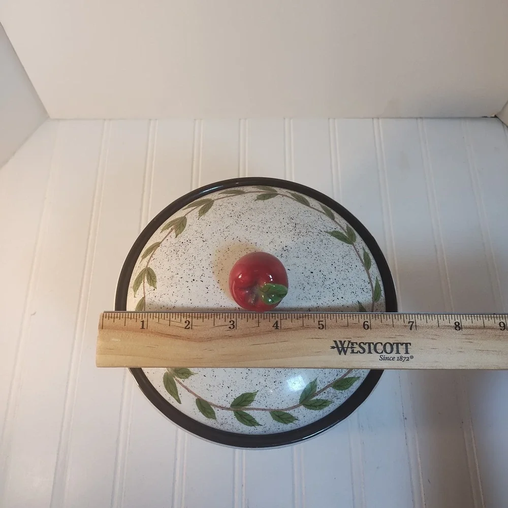 Vintage‎ Young's Apple Ceramic Canister Jar  Heartfelt Kitchen Cottage Farmhouse